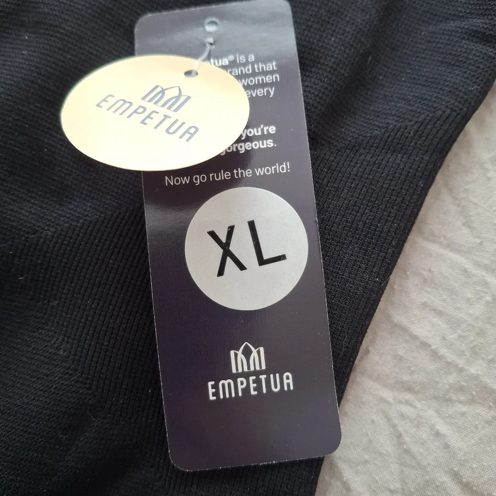 Black High-Waisted Shapewear Shorts XL - Picture 2 of 3